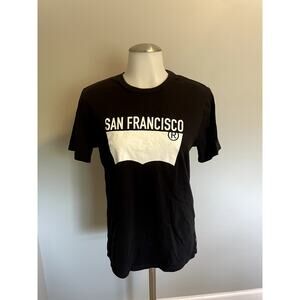 NEW Levi's - San Francisco tee - Women's - XS